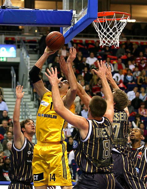 关键人物 关键人物