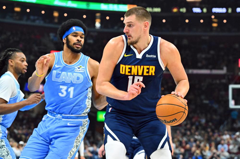 他向管理层 他向管理层