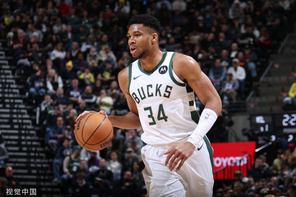 刻送出一记 刻送出一记